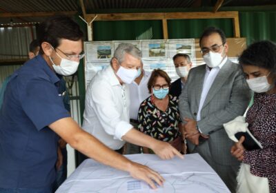 Representantes da CAF fazem visita a obras em Niterói