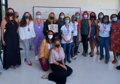 Cônsul americana participa de roda de conversa com alunas do Projeto Mulher Líder