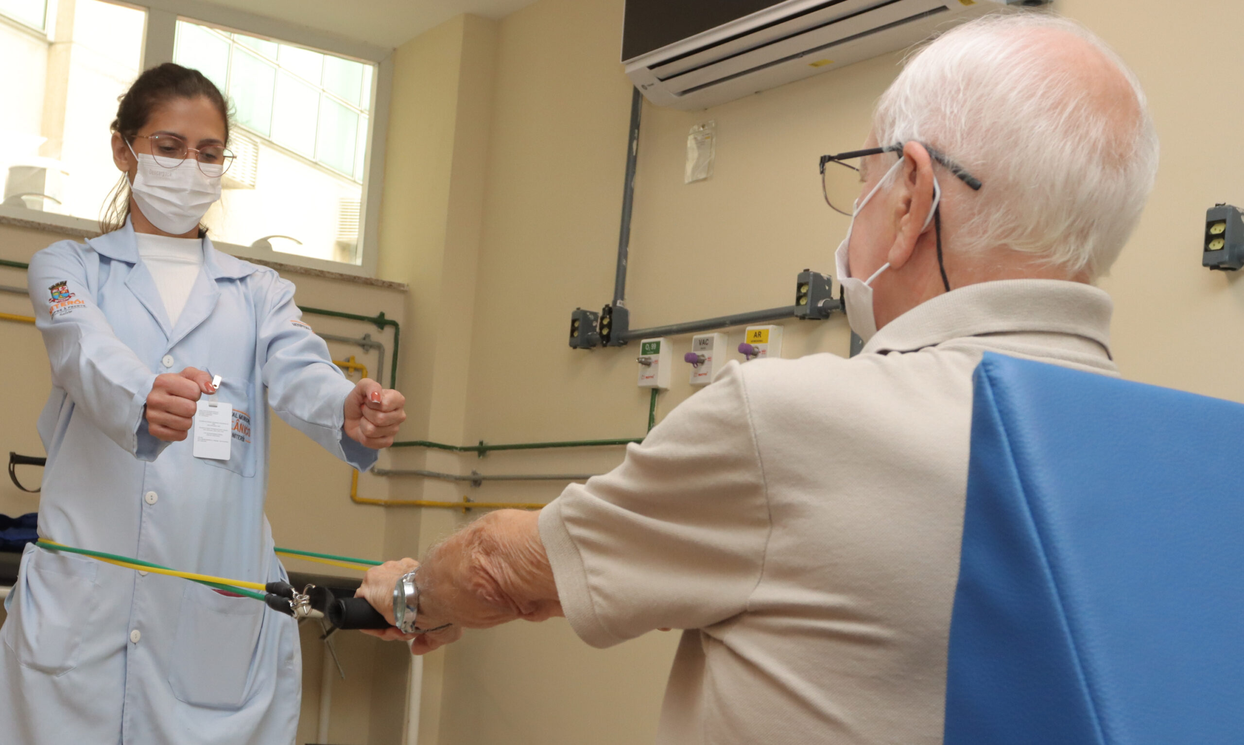 Centro de Reabilitação do Hospital Oceânico Gilson Cantarino completa 1 ano