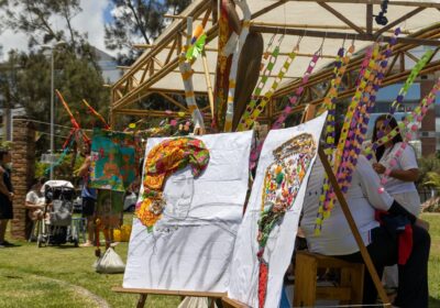 Praça do Toboágua em Piratininga virou espaço de arte e conscientização ambiental neste sábado