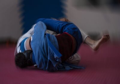 Prefeitura de Niterói recebe jovens atletas medalhistas de jiu-jitsu