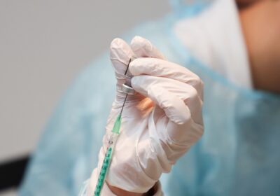 Niterói inicia aplicação da quinta dose da vacina contra a Covid-19