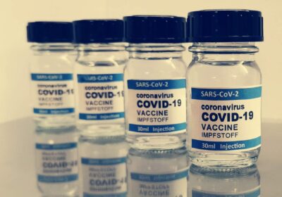 Dose bivalente para Covid-19 está suspensa em Niterói a partir desta quarta-feira (17)
